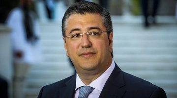 Ο Απόστολος Τζιτζικώστας 