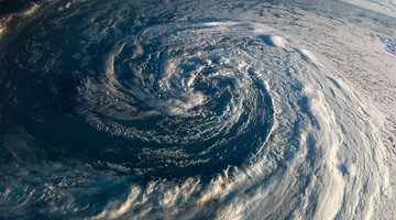 Κυκλώνας στον Ατλαντικό Ωκεανό 