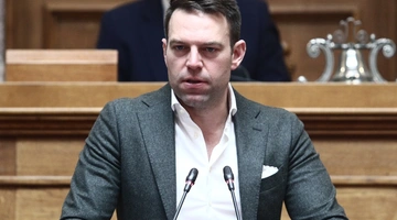 Ο Στέφανος Κασσελάκης στη Βουλή