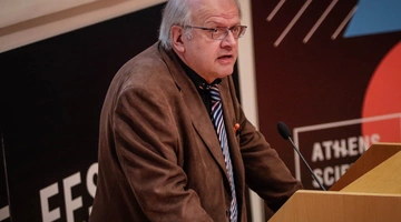 Ο Άκης Τσελέντης