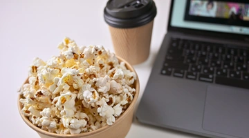 Πλέον μπορείτε να απολαύσετε περιεχόμενο από κάθε χώρα σε μορφή τηλεόρασης και ραδιοφώνου.