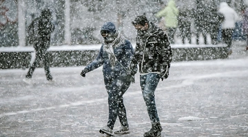 Χιονισμένος καιρός στην Αττική