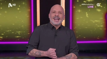 Ο Νίκος Μουτσινάς στην εκπομπή «Βραδιάτικα»