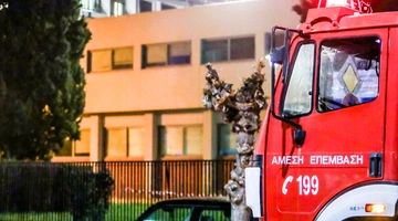 Πυροσβεστική σε κατάσβεση φωτιάς