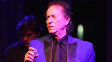 Μάκης Χριστοδουλόπουλος: Απολύθηκε από νυχτερινό κέντρο που εμφανιζόταν