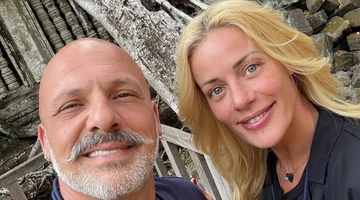 Ζέτα Μακρυπούλια και Νίκος Μουτσινάς στην Καμπότζη