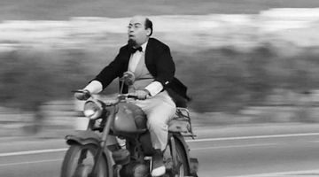 Βέγγος Ξέρεις από βέσπα;