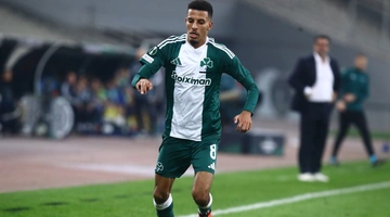 Γλυφάδα: Ενεπλάκη σε τροχαίο ο ποδοσφαιριστής του Παναθηναϊκού, Αζεντίν Ουναΐ