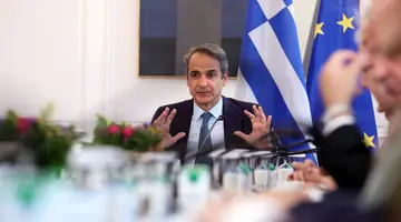 Ο Κυριάκος Μητσοτάκης στο Υπουργικό