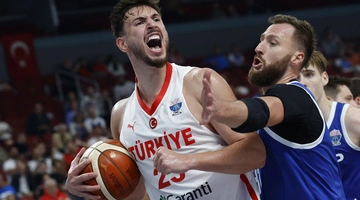 Ο Αλπερέν Σενγκούν