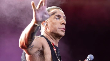 Ο Γιώργος Μαζωνάκης