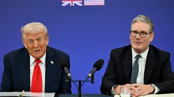 Ο Ντόναλντ Τραμπ και ο Κιρ Στάρμερ