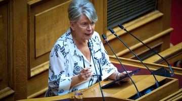 Η Έλενα Ακρίτα