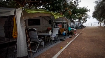 Το κάμπινγκ στη Φοινικούντα