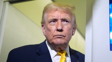 Ο Τραμπ μέσα στο Air Force One