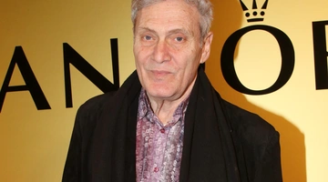 Αλμπέρτο Εσκενάζυ