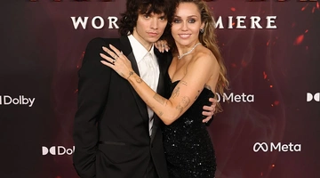 Μάιλι Σάιρους και Μαξ Μοράντο