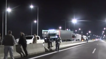 Το αγροτικό μπλόκο στην Πατρών - Πύργου