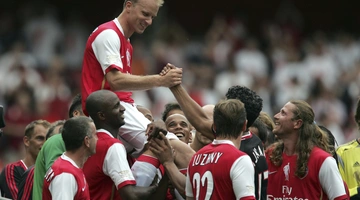 dennis-bergkamp