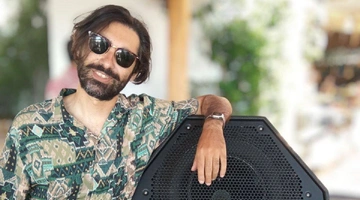 Ο DJ Ζαχαρίας Φάμελλος