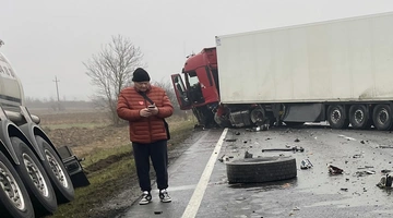 Το σημείο του τροχαίου με τους οπαδούς του ΠΑΟΚ