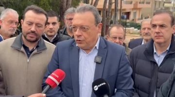 Ο Σωκράτης Φάμελλος στη Γλυφάδα