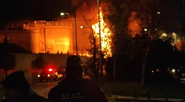 Φωτιά στο Πέραμα