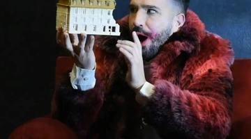 Το ξενοδοχείο η νύχτα που πέφτει