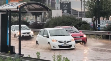 Πλημμύρα στη Βουλιαγμένης