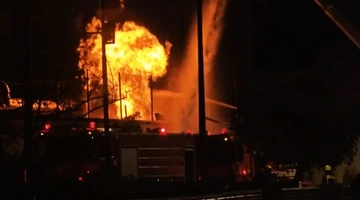 Φωτιά στο Πέραμα