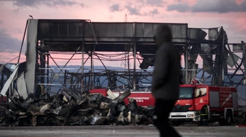 Το καμένο εργοστάσιο της Βιολάντα στα Τρίκαλα