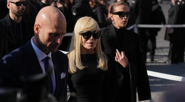 Κηδεία Βαλεντίνο