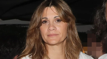 Άννα Μαρία Παπαχαραλάμπους