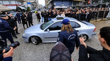 Άφιξη του ιδιοκτήτη της Βιολάντα στον ανακριτή