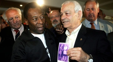 Ο παλαίμαχος ποδοσφαιριστής του Ολυμπιακού, Σωτήρης Γκαβέζος