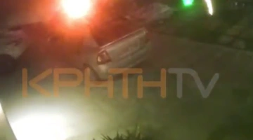 Oδηγός όρμησε σε προαύλιο με παιδιά