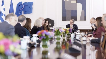 Μητσοτάκης γερουσιαστές