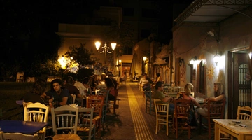 Οικιστικές γωνιές στη γειτονιά της Πλάκας. | (EUROKINISSI / ΧΑΣΙΑΛΗΣ ΒΑΪΟΣ)