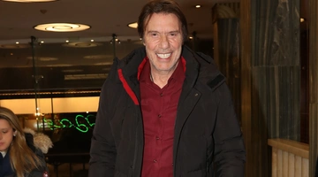 Στράτος Τζώρτζογλου