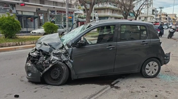 Τροχαίο με τραυματίες στη Θηβών
