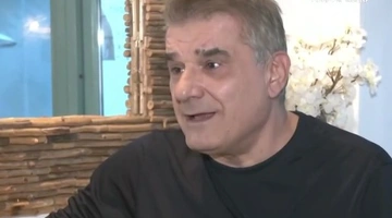 κώστας αποστολάκης