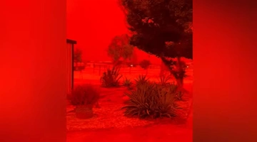 Ο ουρανός έγινε κόκκινος στην Δυτική Αυστραλία