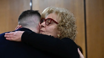 Μάγδα Φύσσα κατά την ανακοίνωση της απόφασης στη δίκη της Χρυσής Αυγής