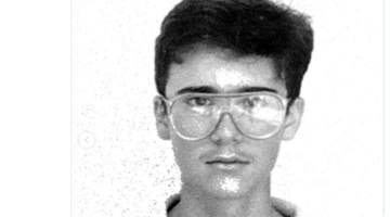 Φωτογραφία του Γιώργου Καπουτζίδη στην εφηβία