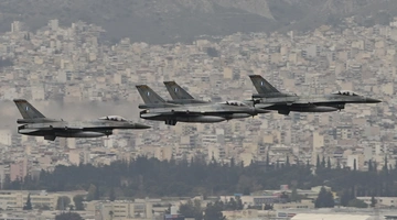 Στρατιωτική παρέλαση 25ης Μαρτίου