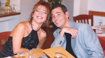 Σ'αγαπώ Μ'αγαπάς Δήμητρα Παπαδοπούλου Θοδωρής Αθερίδης