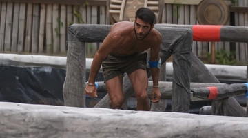 Survivor Μάνος Μαλλιαρός