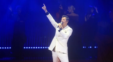 Σάκης Ρουβάς