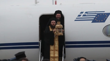 Το Άγιο Φως στο Ελ. Βενιζέλος