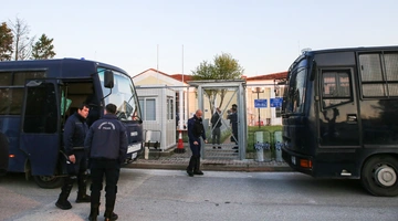 Η αίθουσα όπου διεξάγεται η κύρια δίκη για τα Τέμπη